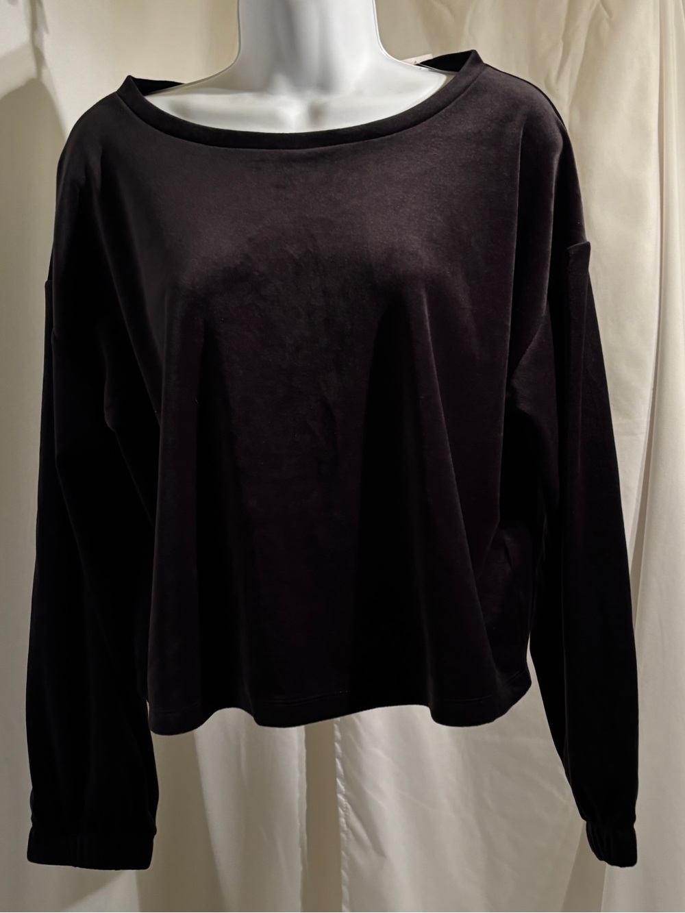 Velvet crop lounge top-Med NWT